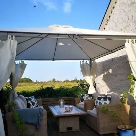 Unikt Laege Med Stora Alvaret Som Naermsta Granne Mörbylånga Exterior foto
