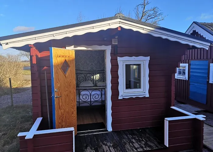 Unikt Laege Med Stora Alvaret Som Naermsta Granne
